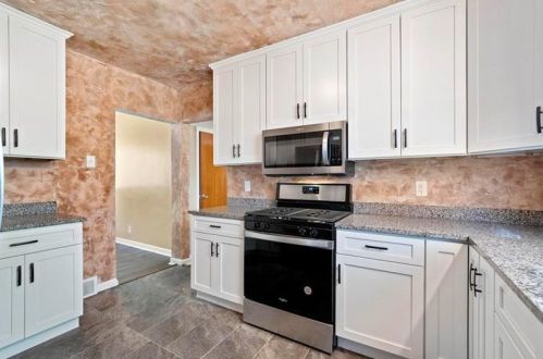 1253 Lakewood Ave, Pittsburgh PA 15229-1729 exterior