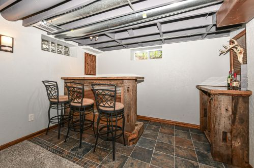 1206 121, Milwaukee WI 53226-3109 exterior