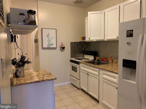 1802 11 St, Washington DC 20001-4018 exterior