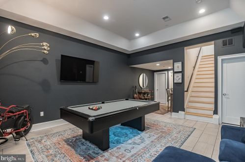 1018 Leithgow St, Philadelphia PA  19123-1421 exterior