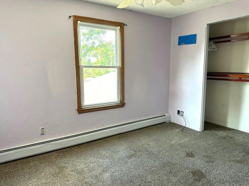 182 Quinnipiac Ave, North Haven CT 06473-3627 exterior