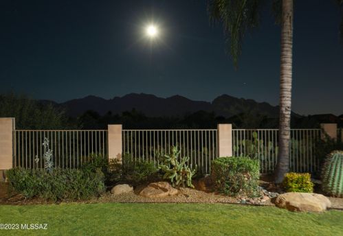 11438 Mtn Breeze Dr, Tucson AZ 85737-7247 exterior