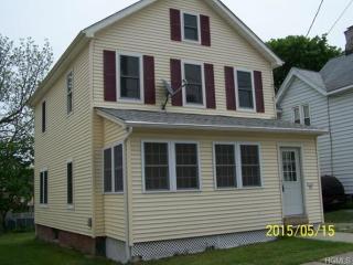 42 Knapp Ave, Middletown, NY 10940-5635