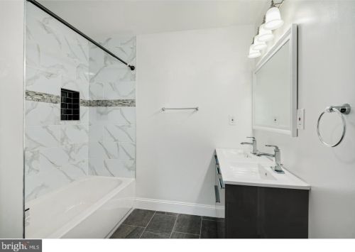 1320 Carlisle St, Philadelphia PA 19132-4018 exterior