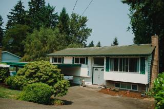 336 175th St, Seattle, WA 98133-4704