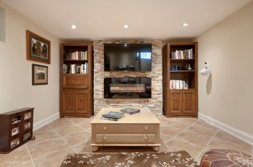 2520 13 Ave, Broadview IL 60153-1407 exterior