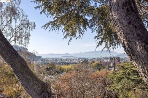 339 Colusa Ave, Berkeley CA 94707-1210 exterior