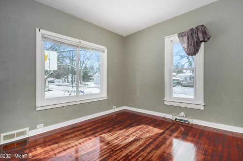 522 Broas St, Belding MI 48809-1911 exterior