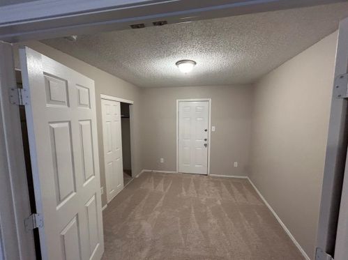 9231 Crimnson Ct, Dallas TX  75217-8660 exterior