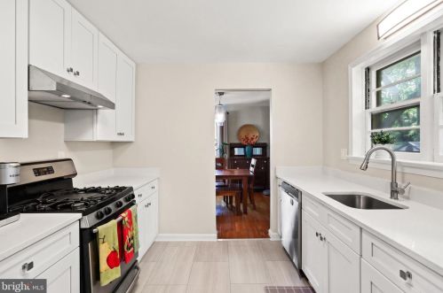 6406 16 St, Alexandria VA 22307-1411 exterior