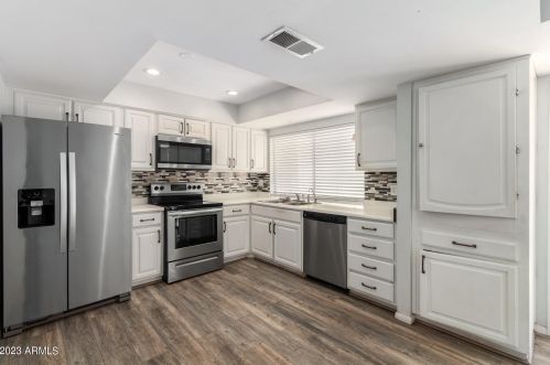 16051 25th Dr, Phoenix AZ  85023-4138 exterior