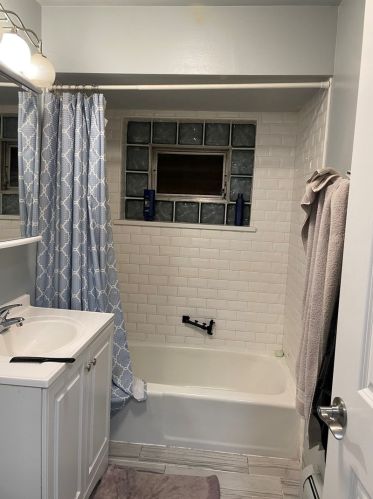 4258 Lawrence Ave, Chicago IL  60630-2737 exterior