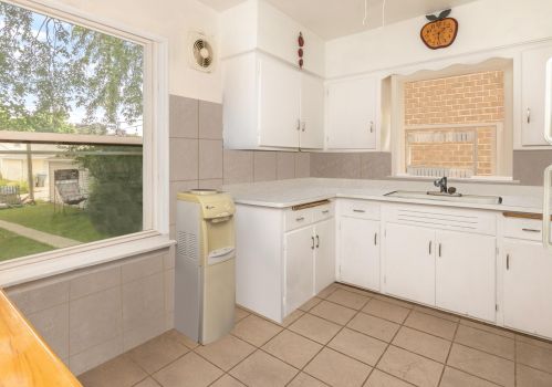 2828 48, Milwaukee WI 53210-1755 exterior