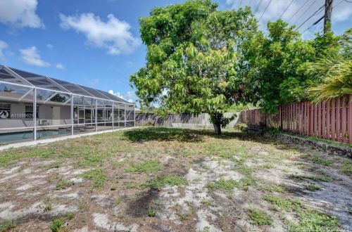 1312 7 St, Boynton Beach FL 33426-2924 exterior