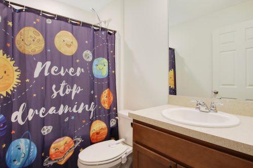 275 Ridgecrest Dr, Fort Pierce FL  34953-8305 exterior