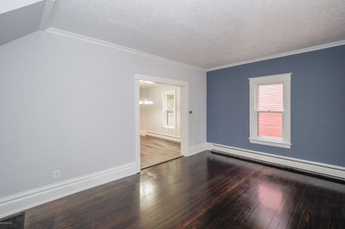 1820 Oakland Dr, Kalamazoo MI 49008-1805 exterior