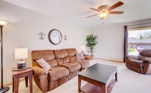 4708 Parkside Dr, Milwaukee, WI 53225-4439