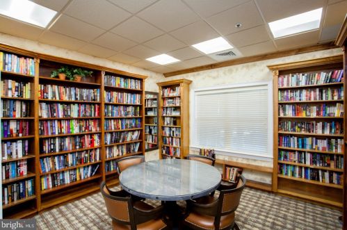 145 Villa Dr, Warminster PA 18974-3783 exterior