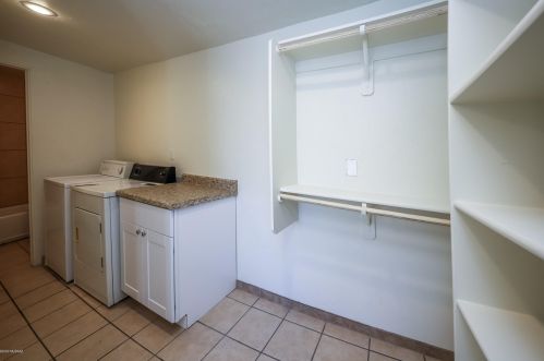 244 24 St, Tucson AZ 85713-1647 exterior