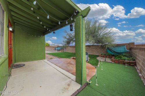 8517 Camino Bengala, Tucson AZ  85747-5165 exterior