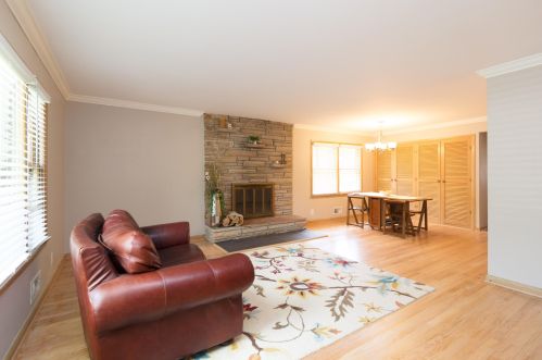 4133 84th St, Milwaukee, WI 53222-1813