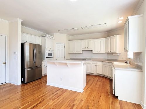 1080 Maycroft Knl, Lithonia GA 30078-7736 exterior