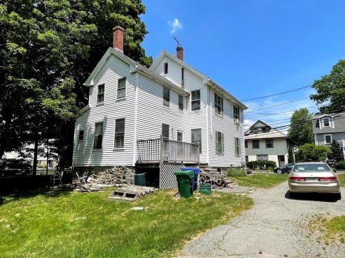 27 Cross St, Newton, MA 02465-2101