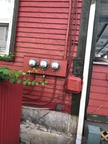 604 Blackstone St, Woonsocket RI  02895-1802 exterior