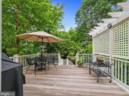 4212 48 Pl, Washington DC 20016-2338 exterior