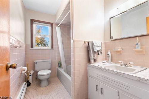 120 Lexington Ave, Cranford NJ 07016-2610 exterior