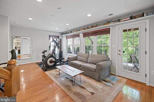 5412 Chieftain Cir, Alexandria VA 22312-2332 exterior