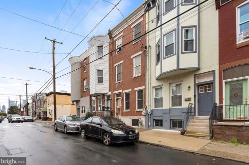1707 19th St, Philadelphia, PA 19145-2120