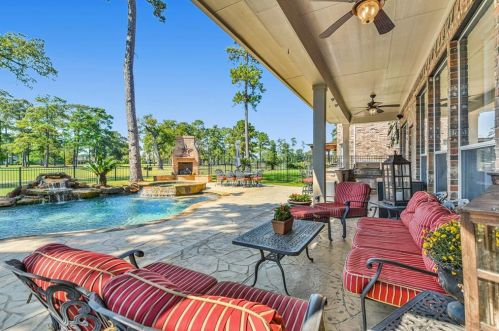 14603 Logan Fls Ln, Humble TX 77396-3774 exterior