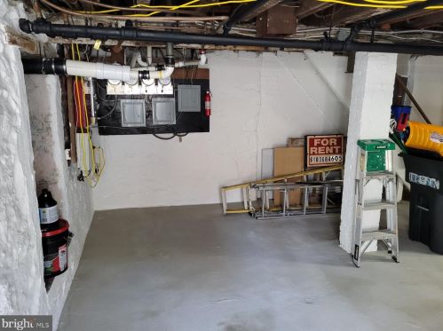 320 19 St, Chester PA 19013-5605 exterior