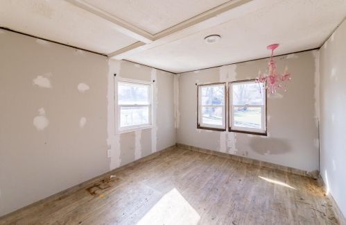 524 Forrest St, Wayland MI 49348-1198 exterior