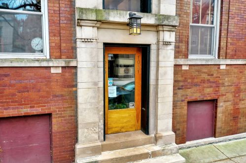 1061 Berwyn Ave, Chicago, IL 60640-2434