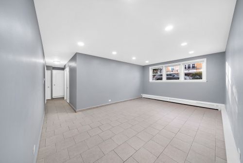 5241 Rockwell St, Chicago, IL 60625-3336