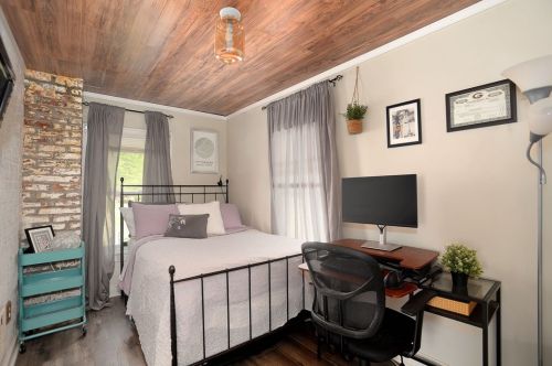 93 Frankfort Ave, Pittsburgh PA 15229-1921 exterior