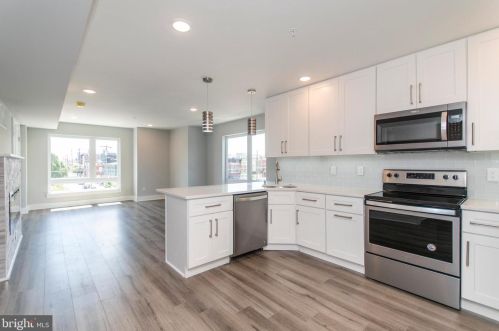 2532 Amber St, Philadelphia PA  19125-1738 exterior