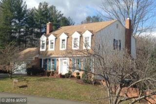 2945 Miller Heights Rd, Vienna, VA 22124-1819
