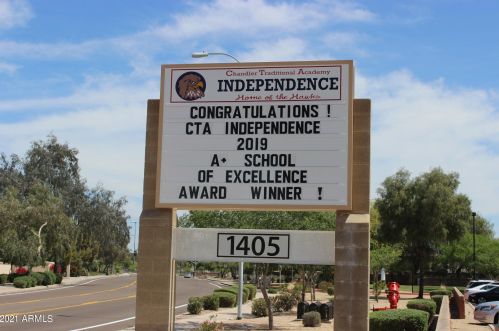 1813 Mead Pl, Chandler AZ 85248-5436 exterior