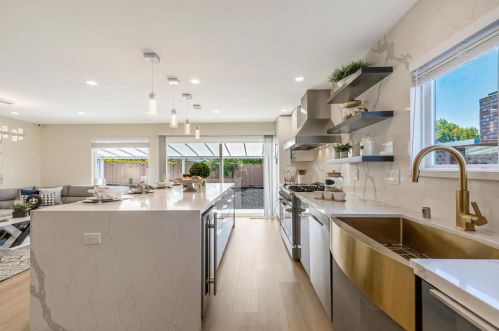 3652 Bloomsbury Way, San Jose CA  95132-2003 exterior