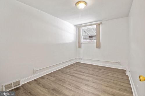 2841 10th St, Philadelphia PA  19148-5008 exterior