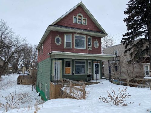 2628 2nd St, Duluth MN 55812-1917 exterior