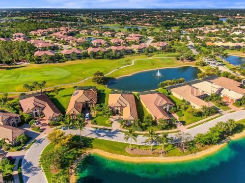 6838 Canwick Cove Cir, Naples FL 34113-3201 exterior