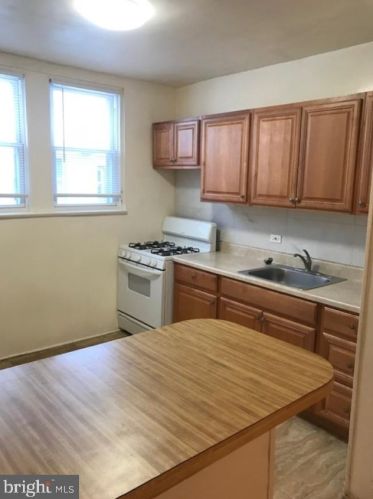 4017 Greeby St, Philadelphia PA 19135-2516 exterior