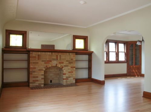 1903 85th St, Milwaukee, WI 53226-2828