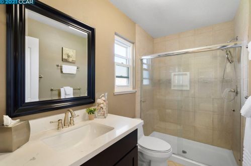 1351 Meadow Glen Way, Concord CA 94521-4250 exterior