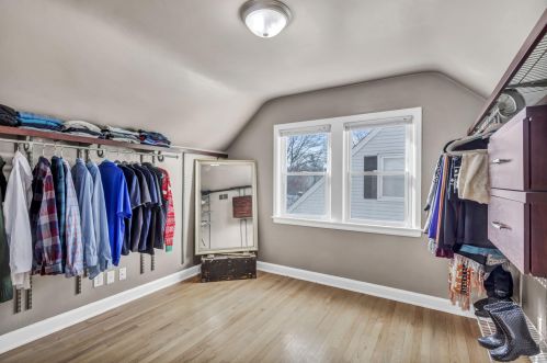 9016 Mount Vernon Ave, Milwaukee WI  53226-4542 exterior