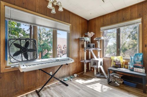 919 6 St, Saint Paul MN 55106-4503 exterior